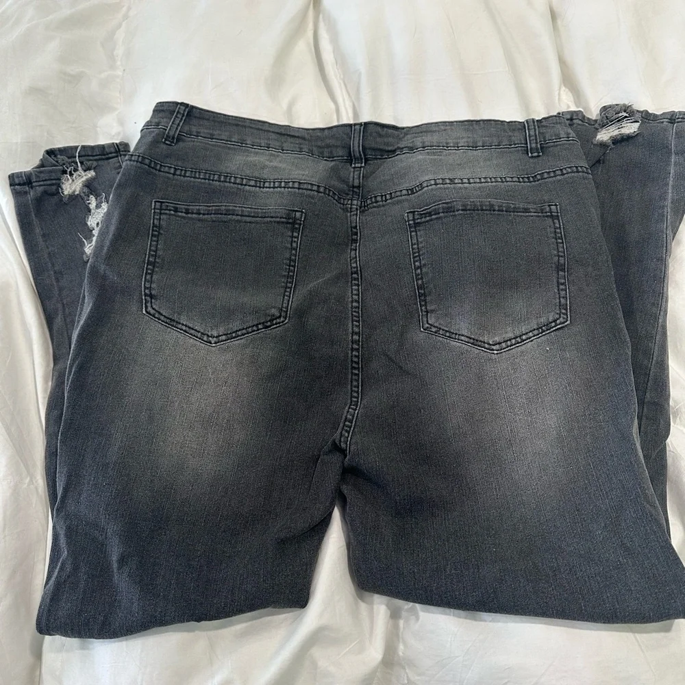 SHEIN Distressed Black Boyfriend Jeans - Picture 3 of 5